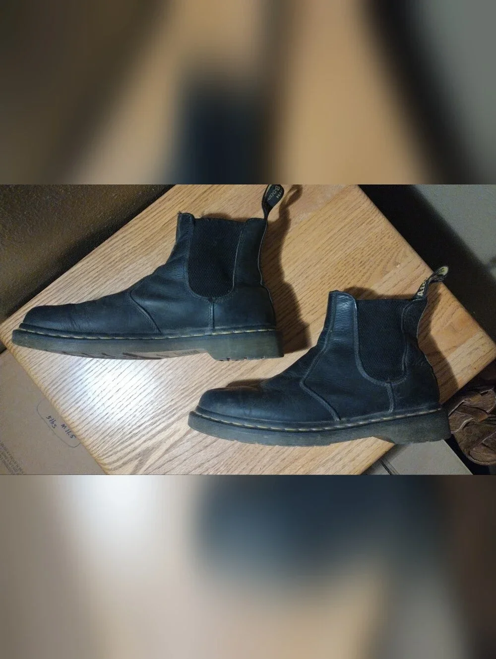 DOC DR. MARTENS Size USM 9 USW 10. 2976 Chelsea Black Leather Boots. Good